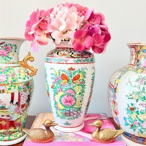Vintage Famille Rose Canton Vase | chinoiserie Palm beach decor